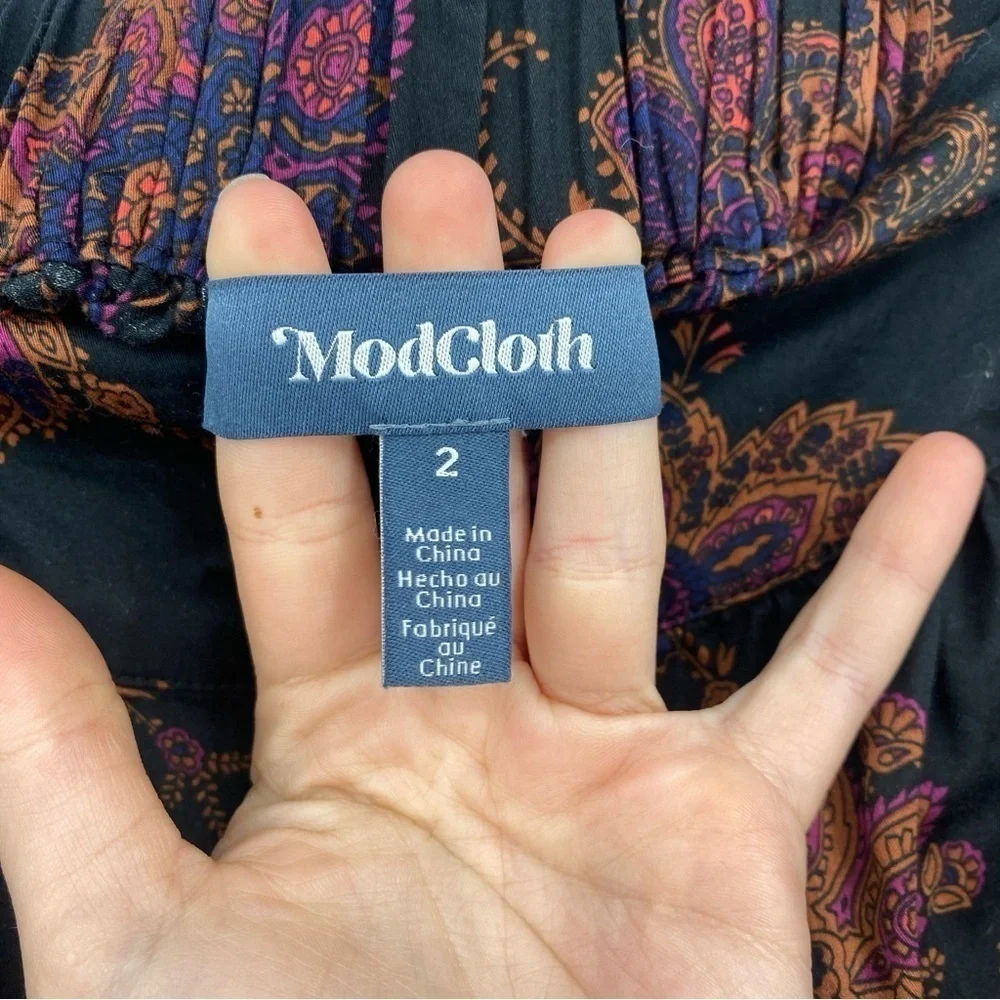 ModCloth Floral Button front midi skirt black floral size‎ 2